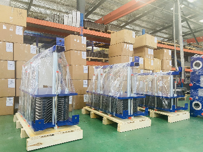 2020年冬青島的第一場雪，換熱器廠家車間熱火朝天忙發(fā)貨