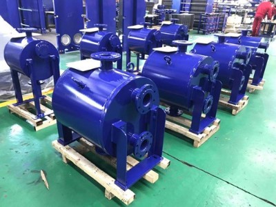 安全板殼式換熱器選這家準(zhǔn)沒錯兒