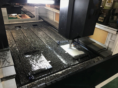 數(shù)控鉆孔中心安裝調試