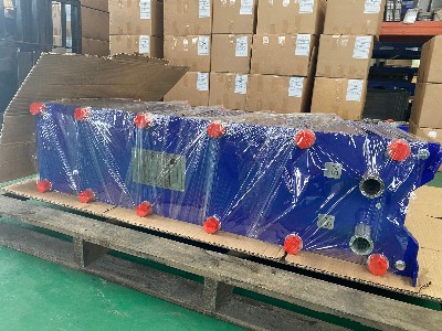 小溫差水水板式換熱器順利發(fā)貨成功！