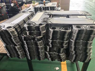 板式換熱器板片腐蝕很容易，這些工況介質都存在潛在隱患